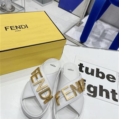 FENDI   2022新款女生鞋子