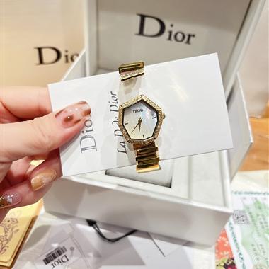 DIOR   2022新款時尚休閒手錶