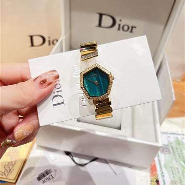 DIOR   2022新款時尚休閒手錶