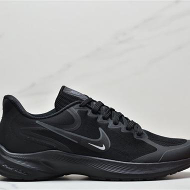 Nike Zoom Pegasus登月系列透氣緩震疾速跑鞋