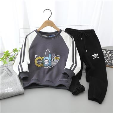 Adidas   2022秋冬新款長袖套裝