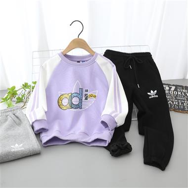 Adidas   2022秋冬新款長袖套裝