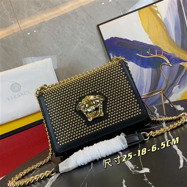 VERSACE   2022新款女生時尚休閒包 尺寸:25-18-6.5CM