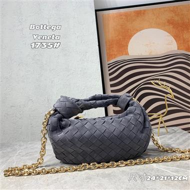BOTTEGA VENETA   2022新款女生時尚休閒包  尺寸:24*21*12CM