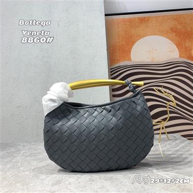 BOTTEGA VENETA   2022新款女生時尚休閒包  尺寸:29*12*2CM