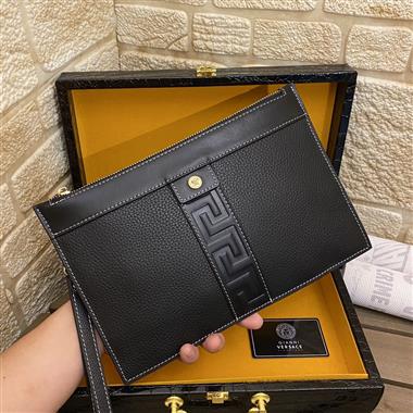 VERSACE   2022新款男生時尚休閒包 尺寸:29-18CM