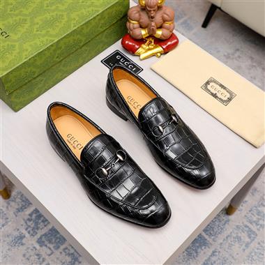 GUCCI   2023新款休閒時尚男生鞋子