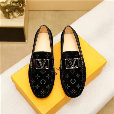 LOUIS VUITTON    2023新款休閒時尚男生鞋子