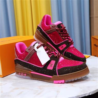 Louis Vuitton  2023新款休閒時尚男生鞋子