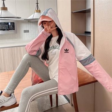 2023新款Adidas 32056三葉草連帽風衣-1015_粉色