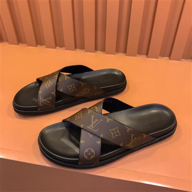 Louis Vuitton    2023新款休閒時尚男生鞋子