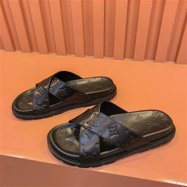 Louis Vuitton     2023新款休閒時尚男生鞋子