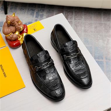 Louis Vuitton   2023新款休閒時尚男生鞋子