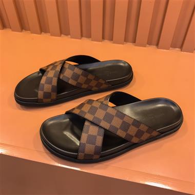 Louis Vuitton    2023新款休閒時尚男生鞋子