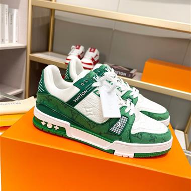 Louis Vuitton    2023新款休閒時尚男生鞋子