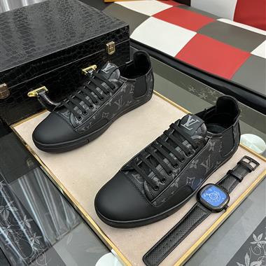 Louis Vuitton   2023新款休閒時尚男生鞋子