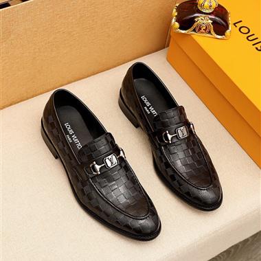 Louis Vuitton   2023新款休閒時尚男生鞋子