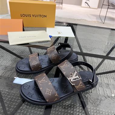 Louis Vuitton   2023新款休閒時尚男生鞋子