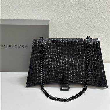 BALENCIAGA   2023新款女生時尚休閒包  尺寸：31×20×9.5CM