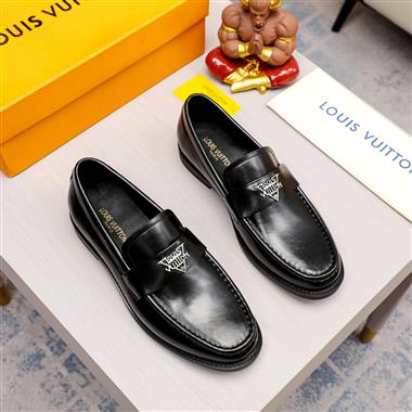 LOUIS VUITTON   2023新款休閒時尚男生鞋子