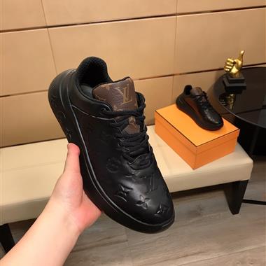 Louis Vuitton    2023新款休閒時尚男生鞋子