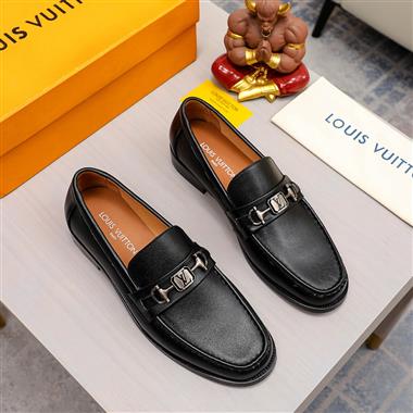 Louis Vuitton   2023新款休閒時尚男生鞋子