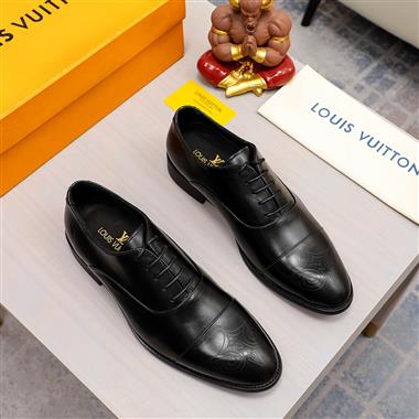 LOUIS VUITTON    2023新款休閒時尚男生鞋子