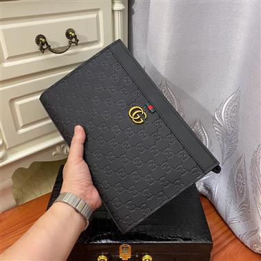 GUCCI  2023新款男生時尚休閒包 尺寸:19-29-5CM