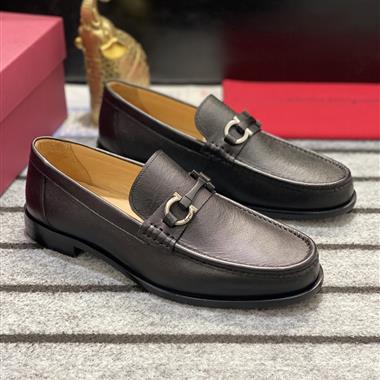 Ferragamo    2023新款休閒時尚男生鞋子