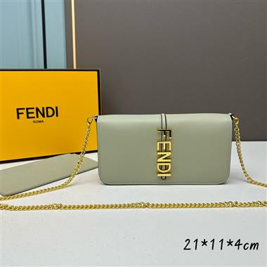 FENDI   2023新款女生時尚休閒包 尺寸:11X4X21.5CM