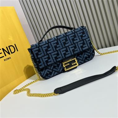 FENDI   2023新款女生時尚休閒包 尺寸：24x14x7CM