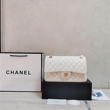 CHANEL   2023新款女生時尚休閒包 尺寸：25.5*15.5*6.5CM