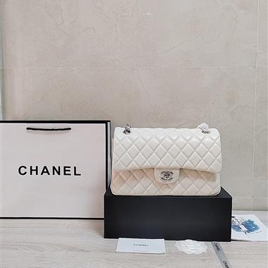 CHANEL   2023新款女生時尚休閒包 尺寸：25.5*15.5*6.5CM