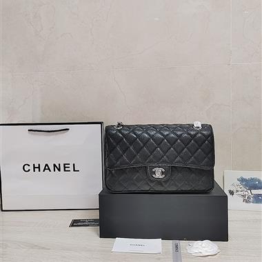 CHANEL   2023新款女生時尚休閒包 尺寸：25.5*15.5*6.5CM