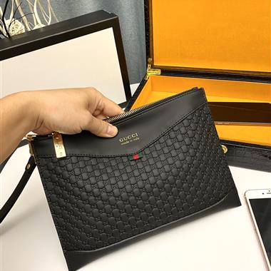GUCCI   2023新款男生時尚休閒包  尺寸：29-19-1CM