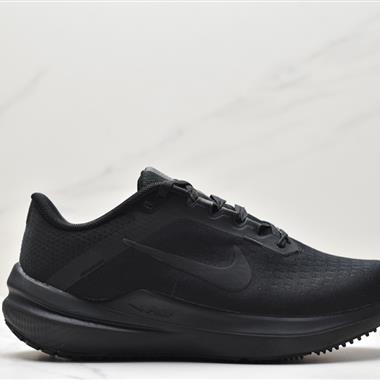 Nike Air Zoom Winflo 10 登月跑鞋