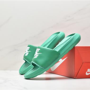 NIKE VICTORI ONE SLIDE 夏季潮款沙灘拖 