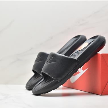NIKE VICTORI ONE SLIDE 夏季潮款沙灘拖  