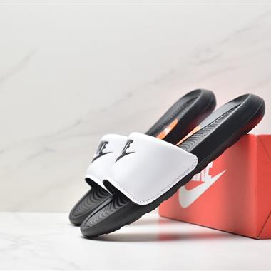 NIKE VICTORI ONE SLIDE 夏季潮款沙灘拖  