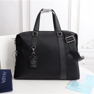 PRADA   2023新款男生時尚休閒包  尺寸:43.5*33*13CM
