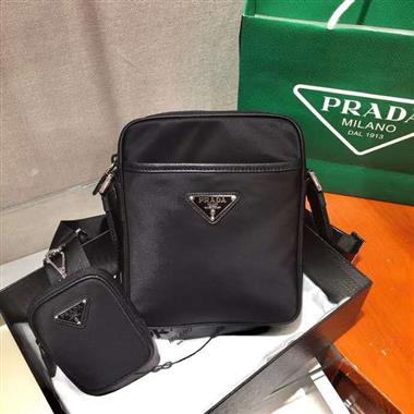 PRADA   2023新款男生時尚休閒包 尺寸:20*16*5CM