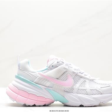Nike Runtekk “Summit White Metallic Silver