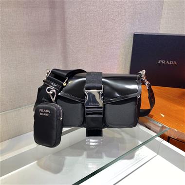 PRADA   2023新款女生時尚休閒包 尺寸:23*12.5*5.5CM