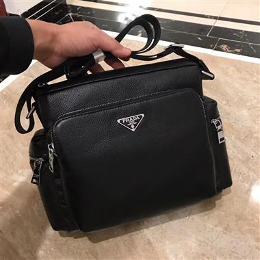 PRADA   2023新款女生時尚休閒包 尺寸:35-26-12CM