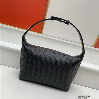 BOTTEGA VENETA   2023新款女生時尚休閒包  尺寸：13*20*9.5CM