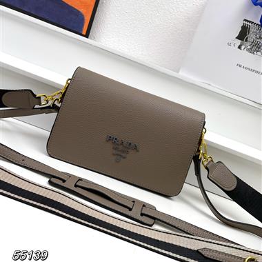 PRADA    2023新款女生時尚休閒包  尺寸:24*15*10.5CM