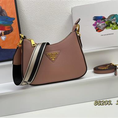 PRADA    2023新款女生時尚休閒包  尺寸:25-18-8CM