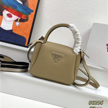 PRADA    2023新款女生時尚休閒包  尺寸:23*21*10CM