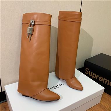 Givenchy   2023新款女生休閒時尚鞋子