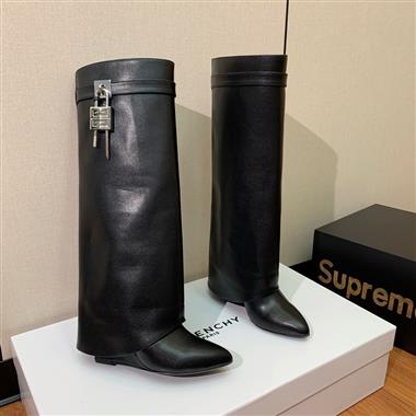 Givenchy   2023新款女生休閒時尚鞋子